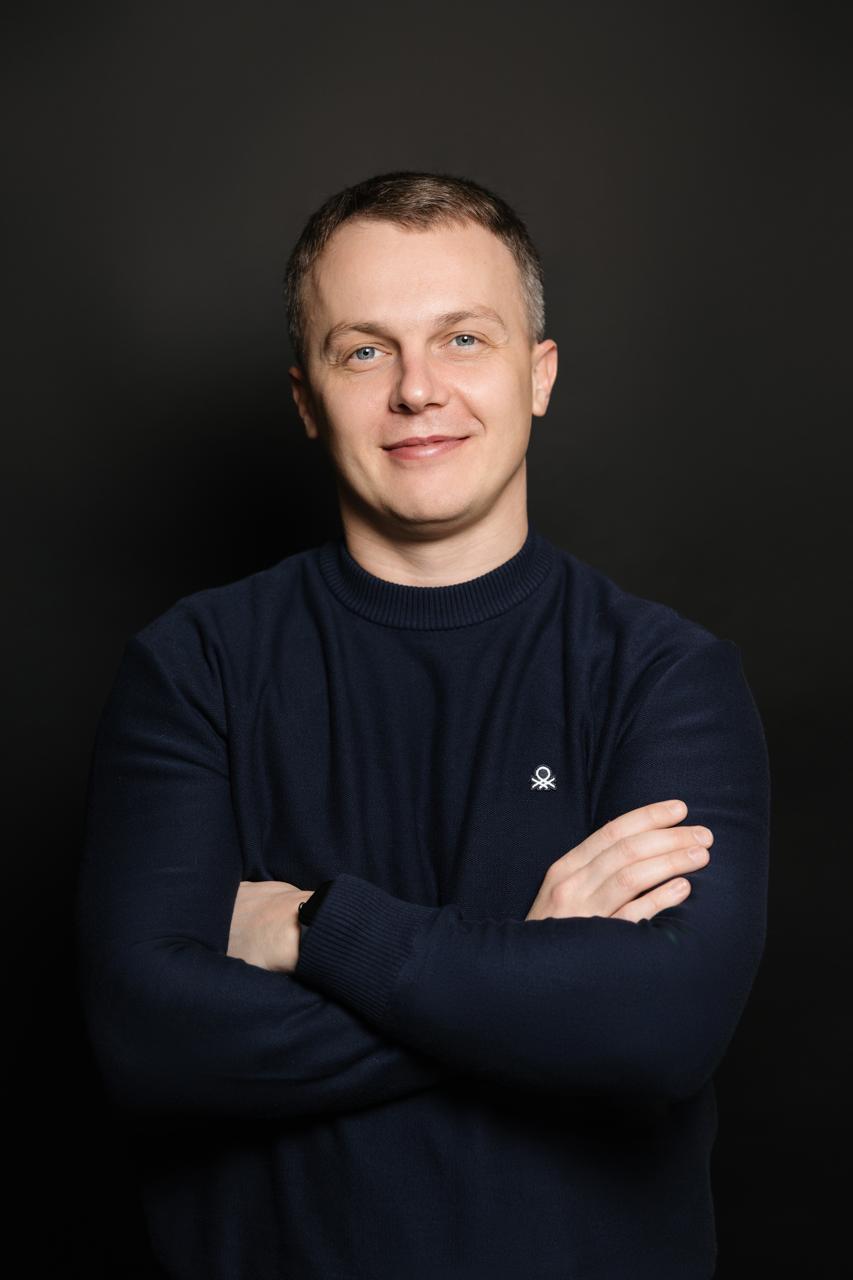 Спеціаліст компанії Супровід